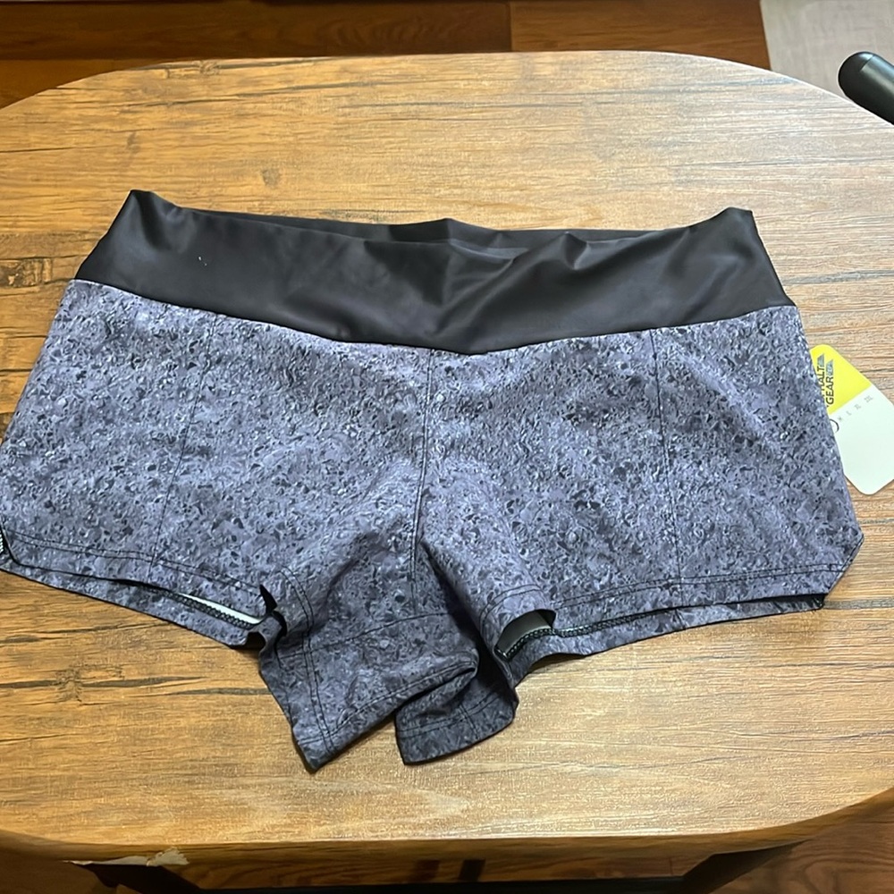 Kickin’Asphalt shorts